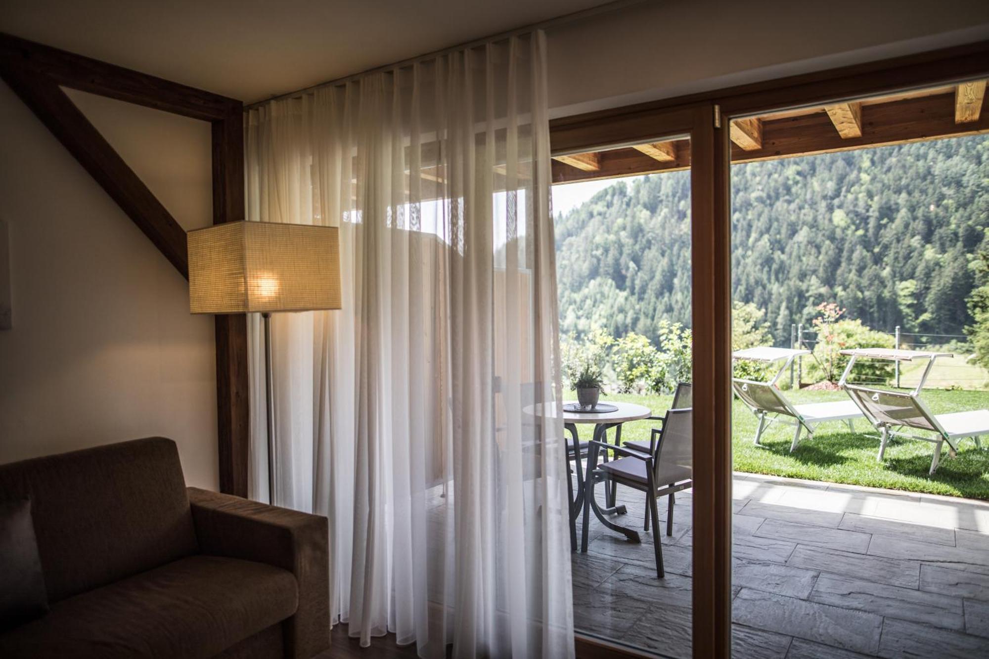 Hotel Bad Fallenbach Sankt Leonhard in Passeier Kamer foto